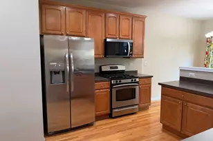 924 Elizabeth Dr, Streamwood, IL 60107 - Photo 7