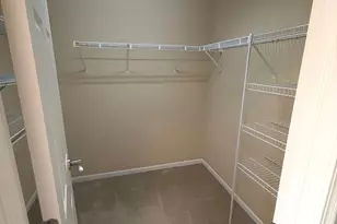 924 Elizabeth Dr, Streamwood, IL 60107 - Photo 25