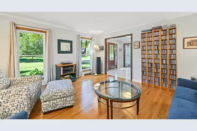 163 Stonegate Court, Glen Ellyn, IL 60137 - Photo 5