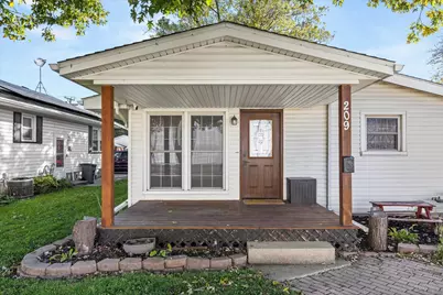 209 Iowa Avenue, Streator, IL 61364 - Photo 3