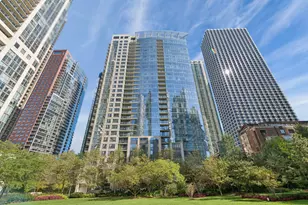 201 N Westshore Dr, Chicago, IL 60601 - Photo 1