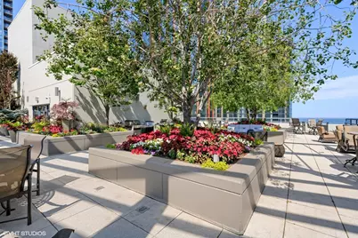 201 N Westshore Drive #2804, Chicago, IL 60601 - Photo 25