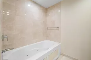 130 N Garland Ct, Chicago, IL 60602 - Photo 17