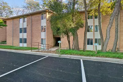 5813 Oakwood Drive #D, Lisle, IL 60532 - Photo 3