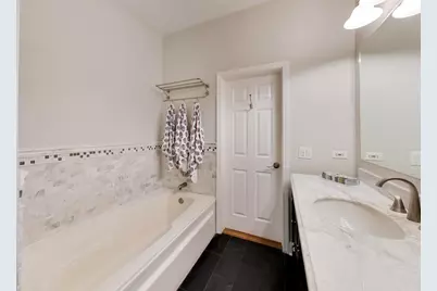 4018 N Mozart Street #1N, Chicago, IL 60618 - Photo 15