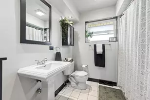 9431 Congress Park Ave, Brookfield, IL 60513 - Photo 11