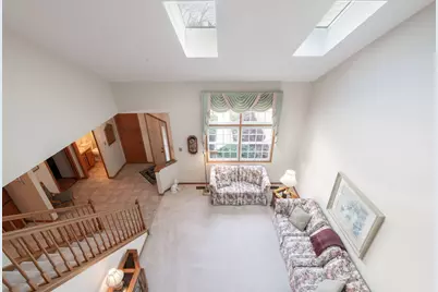 8462 Sandalwood Court, Darien, IL 60561 - Photo 5