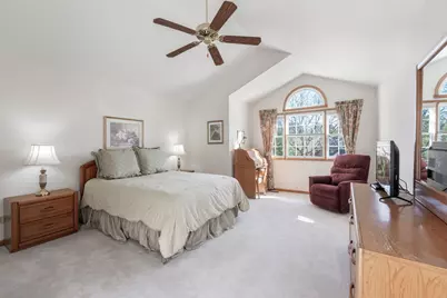 8462 Sandalwood Court, Darien, IL 60561 - Photo 15