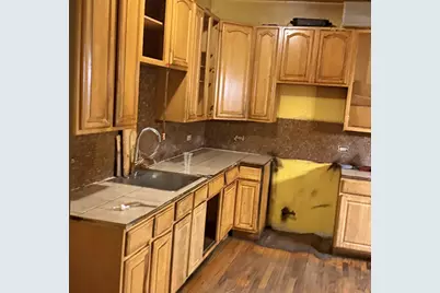 911 N Lawler Avenue, Chicago, IL 60651 - Photo 11