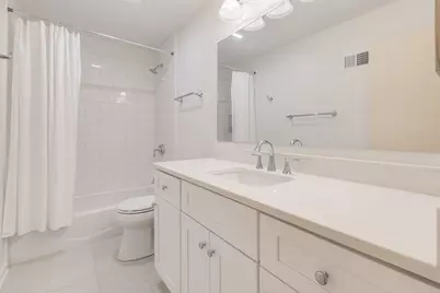 502 Chanticleer Lane #502, Hinsdale, IL 60521 - Photo 15