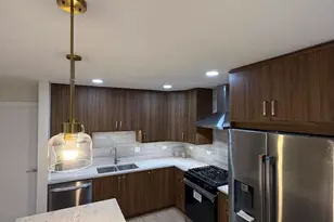 730 N Carriageway Dr, Buffalo Grove, IL 60089 - Photo 3