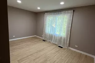 730 N Carriageway Dr, Buffalo Grove, IL 60089 - Photo 13