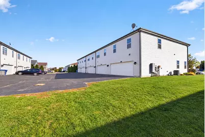 63 E Robinson Avenue, Cortland, IL 60112 - Photo 39