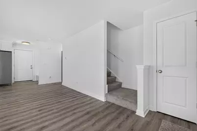 63 E Robinson Avenue, Cortland, IL 60112 - Photo 17