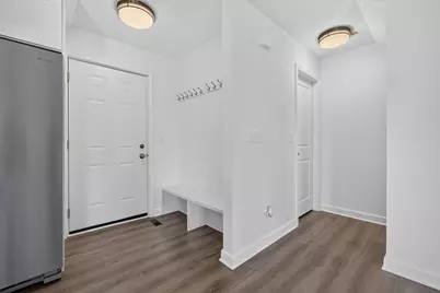 63 E Robinson Avenue, Cortland, IL 60112 - Photo 15
