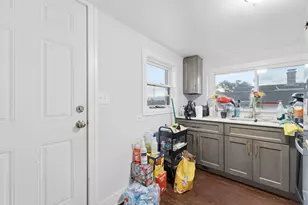 7640 W 63rd Pl, Summit, IL 60501 - Photo 17