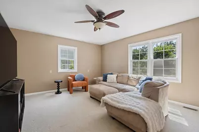 1902 E Indiana Street, Wheaton, IL 60187 - Photo 13