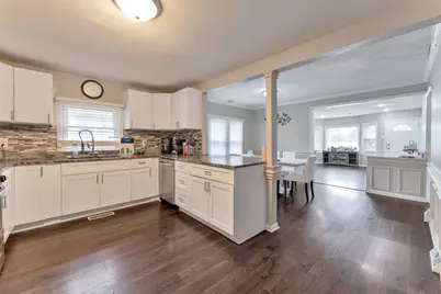 5758 W 82nd Place, Burbank, IL 60459 - Photo 5