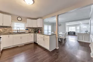 5758 W 82nd Pl, Burbank, IL 60459 - Photo 5