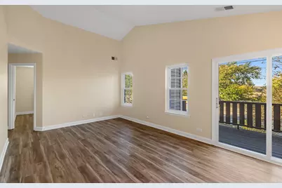 1081 Lakewood Circle, Carol Stream, IL 60188 - Photo 5