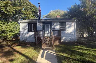 513 Whitney Ave, Winthrop Harbor, IL 60096 - Photo 1