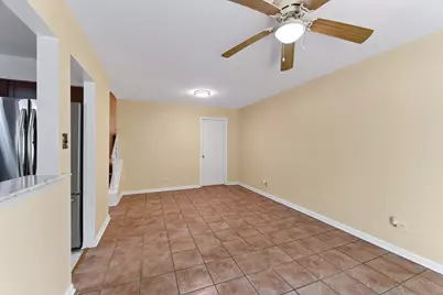 9406 Meadow Lane, Des Plaines, IL 60016 - Photo 7