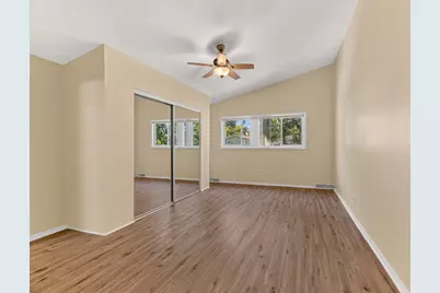 9406 Meadow Lane, Des Plaines, IL 60016 - Photo 13