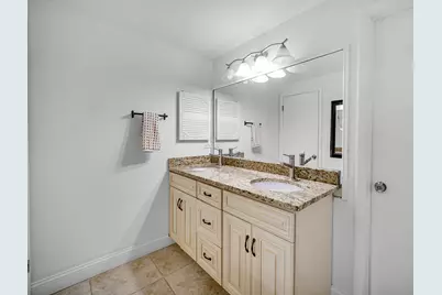 705 Clearwater Court, Wheeling, IL 60090 - Photo 13
