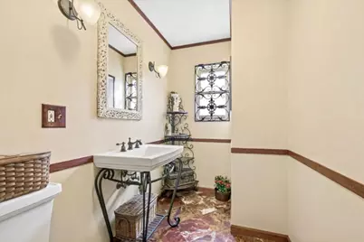 319 Leclaire Avenue, Wilmette, IL 60091 - Photo 9