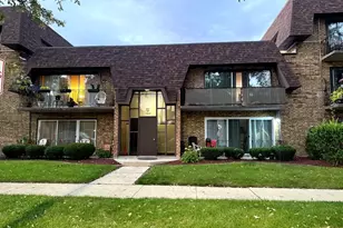7004 99th St, Chicago Ridge, IL 60415 - Photo 1