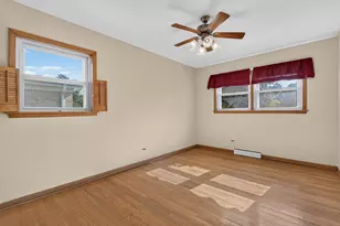 1916 Laura Ln, Des Plaines, IL 60018 - Photo 15