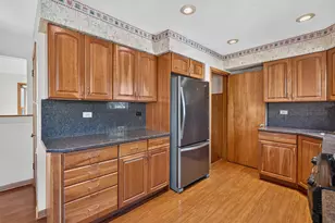 1916 Laura Ln, Des Plaines, IL 60018 - Photo 11