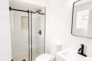 5819 W Higgins Ave, Chicago, IL 60630 - Photo 15