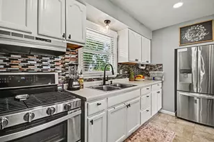 8615 Lawler Ave, Burbank, IL 60459 - Photo 7