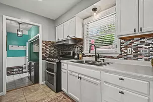8615 Lawler Ave, Burbank, IL 60459 - Photo 9