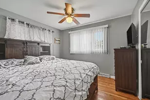 8615 Lawler Ave, Burbank, IL 60459 - Photo 11