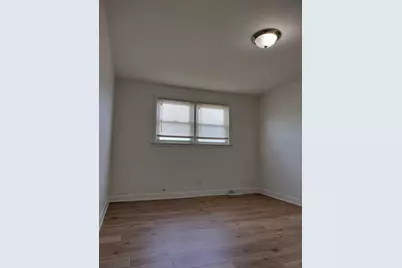 7910 S Muskegon Avenue #1, Chicago, IL 60617 - Photo 7