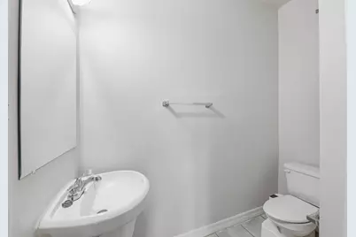 1425 E 68th Street #1, Chicago, IL 60637 - Photo 25