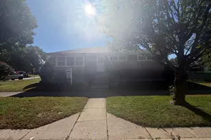 9700 S 51st Ave, Oak Lawn, IL 60453 - Photo 1