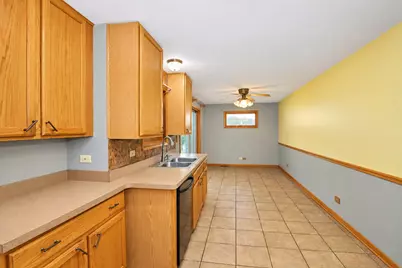 984 Cuyahoga Drive, Bartlett, IL 60103 - Photo 13