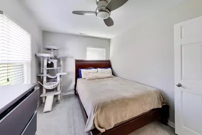 127 N Illinois Avenue, Villa Park, IL 60181 - Photo 9
