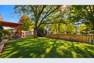 2205 Jordan Lane, Elgin, IL 60123 - Photo 27