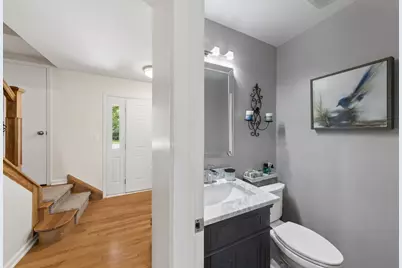 8425 Creekside Lane, Darien, IL 60561 - Photo 13