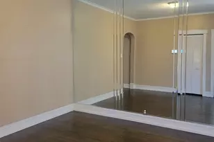 8345 S Manistee Ave, Chicago, IL 60617 - Photo 3