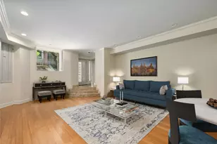 82 E Elm St, Chicago, IL 60611 - Photo 3