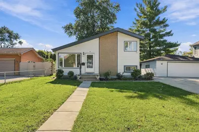 739 W Terrace Street, Villa Park, IL 60181 - Photo 1