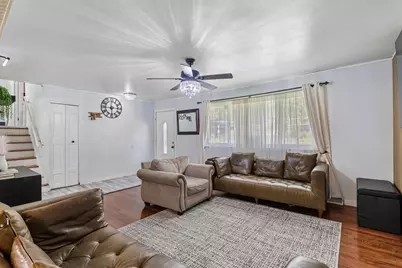 2261 Poplar Avenue, Hanover Park, IL 60133 - Photo 7