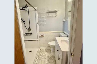 544 S Gladstone Avenue, Aurora, IL 60506 - Photo 11