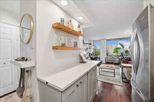450 W Briar Pl, Chicago, IL 60657 - Photo 3