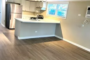 2146 N 74th Ct, Elmwood Park, IL 60707 - Photo 5